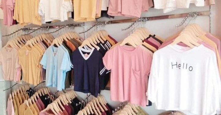 Marcas de indumentaria ajustan precios ante caída del consumo y aumento de importaciones