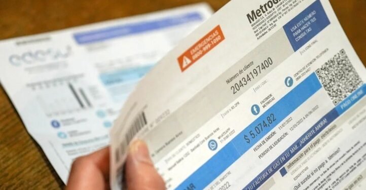 Gobierno extiende subsidios de luz y gas hasta julio de 2026 en Argentina
