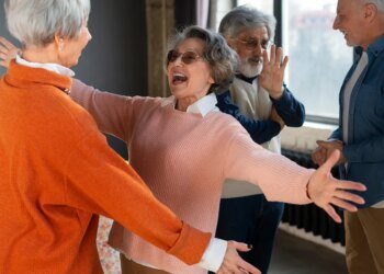 El médico José Manuel Viudes define la adultez mayor a partir de los 75 años