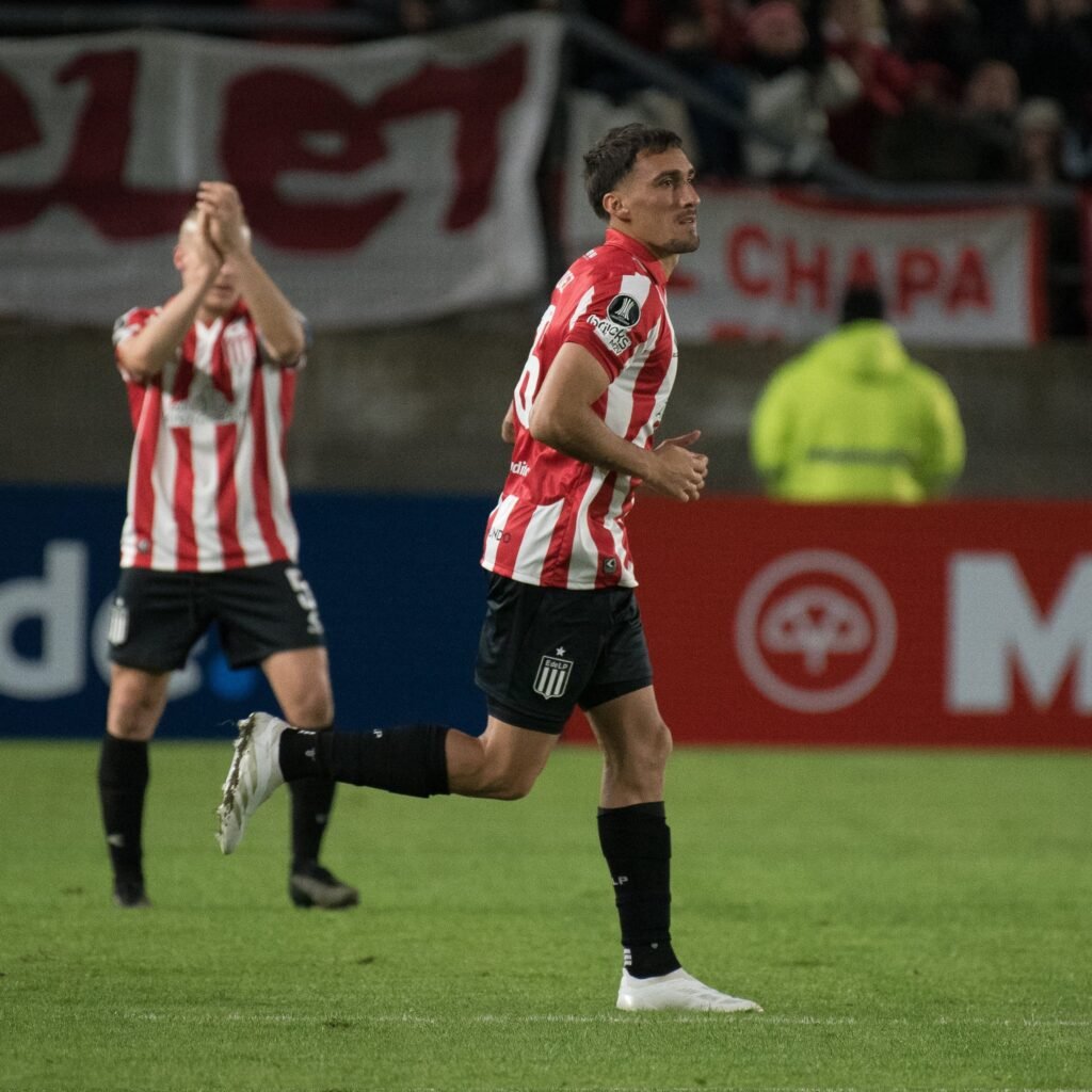 Mauro Méndez regresa a las canchas con Estudiantes tras 11 meses ausente