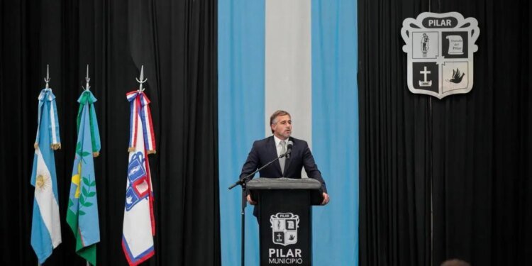 Los intendentes del Gran Buenos Aires superan a dirigentes nacionales en imagen