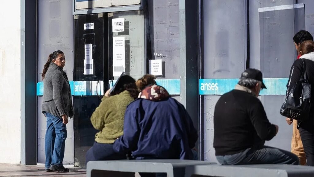 Se confirmó el aumento en las asignaciones y jubilaciones de ANSES.