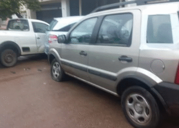 Un hombre murió en Córdoba tras descompensarse y chocar contra autos estacionados