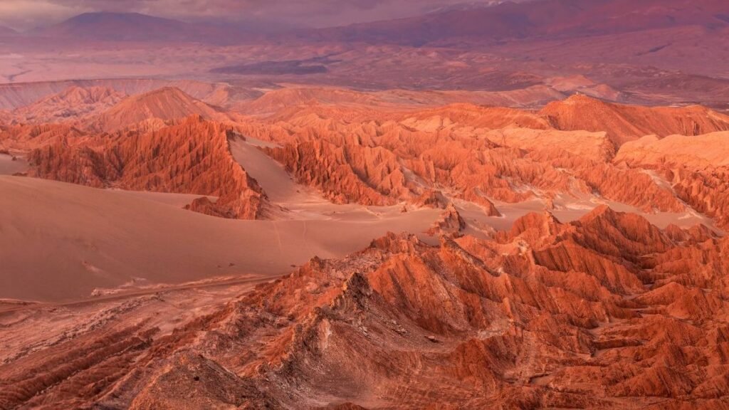 ¿De qué manera el desierto de Atacama se convierte en el lugar más seco del mundo?