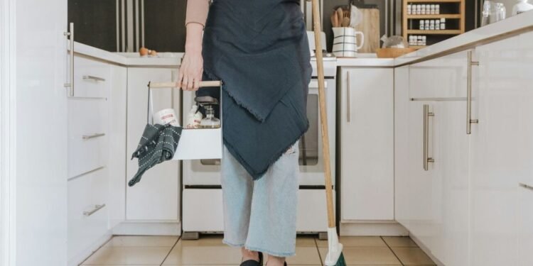 Empleadas domésticas mantendrán su salario en junio ante falta de acuerdo