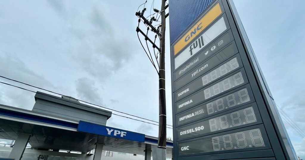 Junio golpea el bolsillo: aumentan combustibles y servicios esenciales