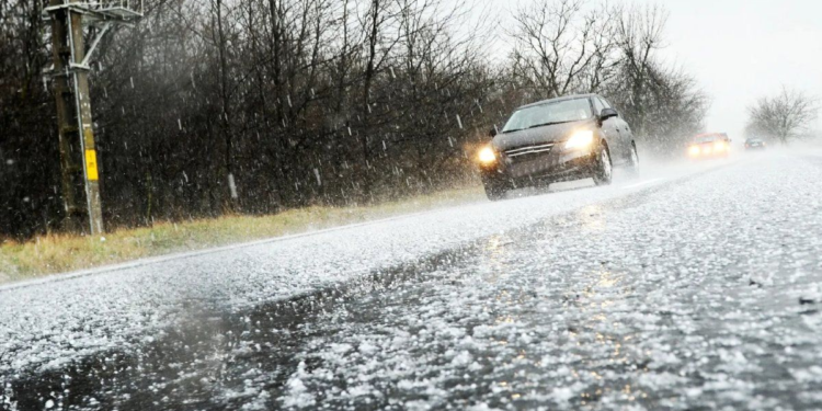Alertan por tormentas fuertes y granizo en once provincias del país