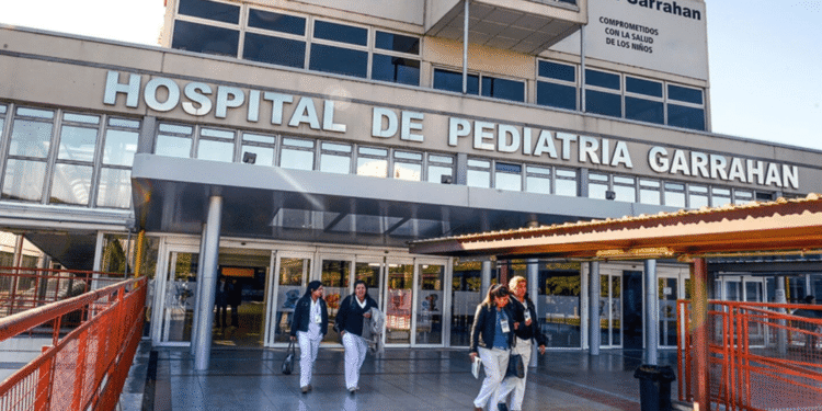 Crisis en el Hospital Garrahan: 200 profesionales renuncian por bajos salarios