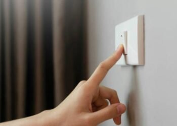 Es recomendable esperar 10 minutos para reconectar aparatos tras un corte de luz