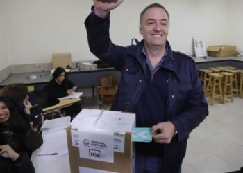 La Libertad Avanza arrasa en las elecciones legislativas de Buenos Aires y desplaza al PRO al tercer lugar