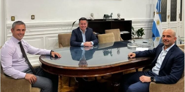 Mogetta sostiene que la mayoría de los cordobeses apoya a Milei