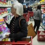 Caída del 30% en el poder adquisitivo agrava desigualdades en los hogares