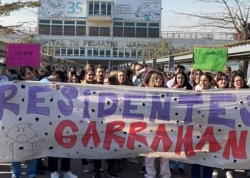 Paro nacional en salud tras el fracaso de la reunión en el Garrahan