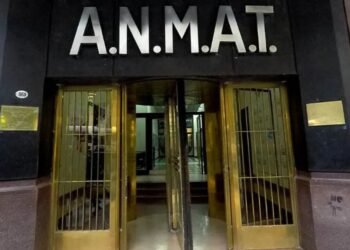 Inspeccionan a la ANMAT tras 34 muertes por fentanilo contaminado en La Plata