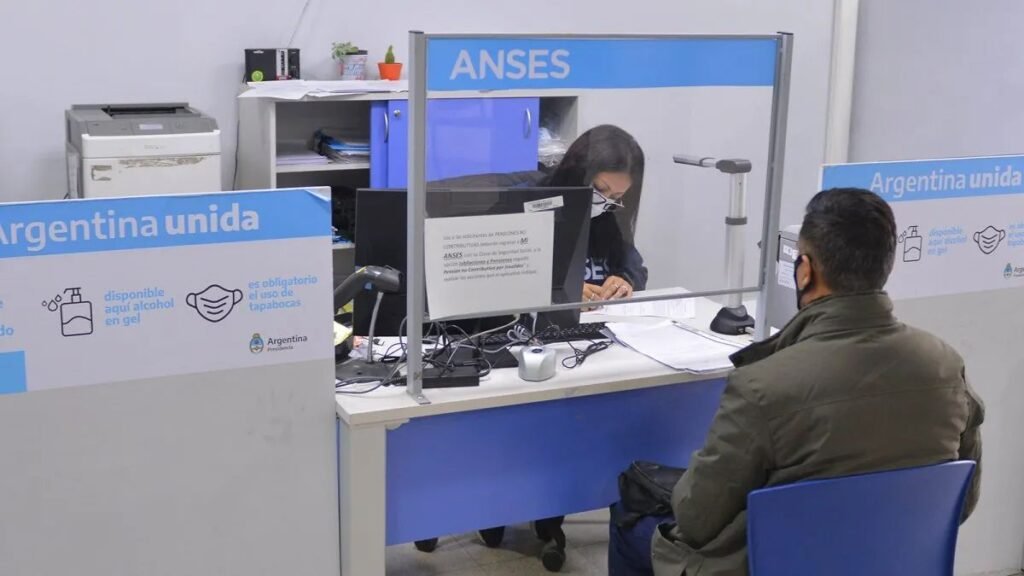 Evaluación médica obligatoria para mantener pensiones por discapacidad