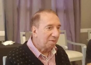 Simeone visita a Bilardo en su hogar y agradece su influencia en el fútbol