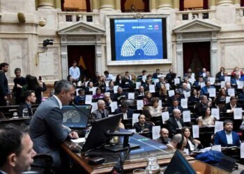 La oposición aprueba un aumento del 7,2% en jubilaciones en Diputados