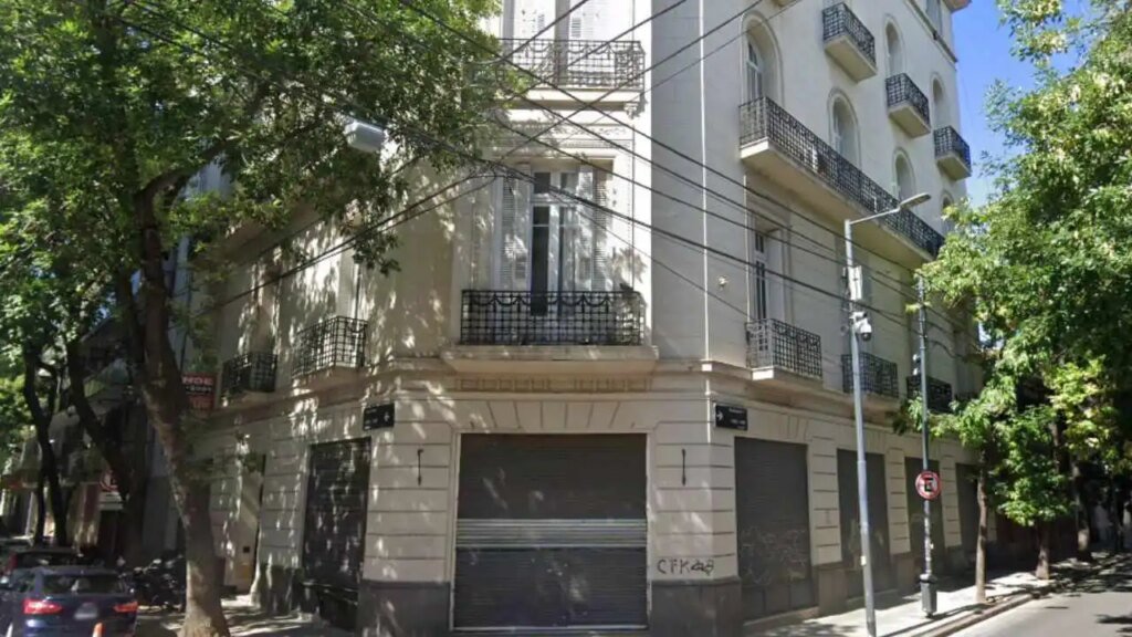 Cristina Kirchner elegirá su departamento en Constitución para prisión domiciliaria