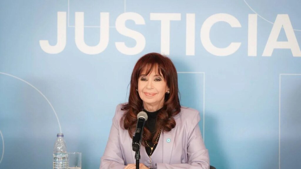 Cristina Kirchner condenada a devolver $85.000 millones al Estado por Vialidad