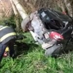Conductor muere tras impactar su auto contra columna en ruta 88