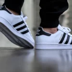 Outlet de Adidas en Palermo ofrece zapatillas originales a precios imbatibles
