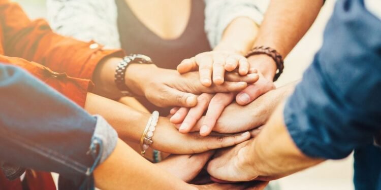 La provincia de Buenos Aires impulsa familias solidarias para niños en riesgo