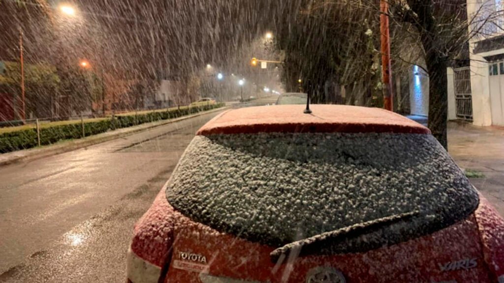 Invierno: diferencias clave entre lluvia helada, aguanieve y nieve