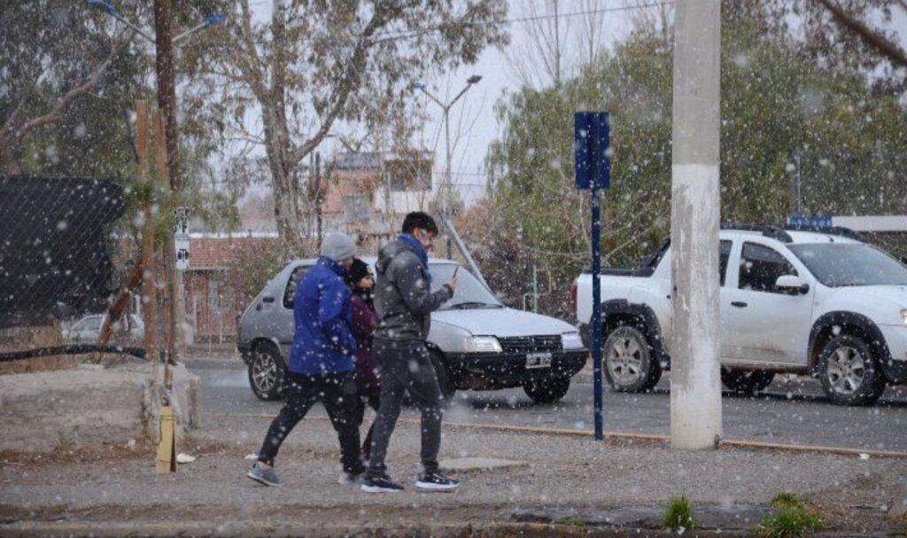 Nevada sorprende a Tandil y llena de fotos las redes sociales