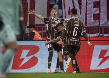 Platense se consagra campeón del torneo Apertura tras vencer a Huracán