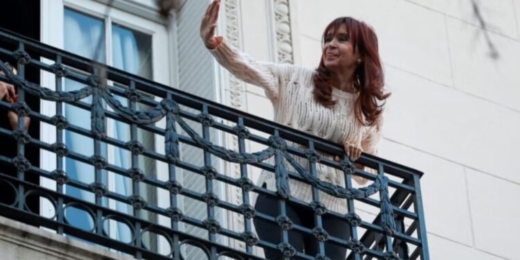 Cristina Kirchner anunció su presentación en Comodoro Py el miércoles 18