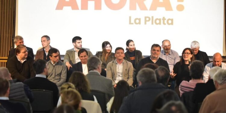 Dirigentes de centro buscan revitalizar Juntos por el Cambio en La Plata