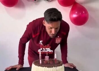 José Sosa celebra 40 años con un mensaje motivador para sus compañeros