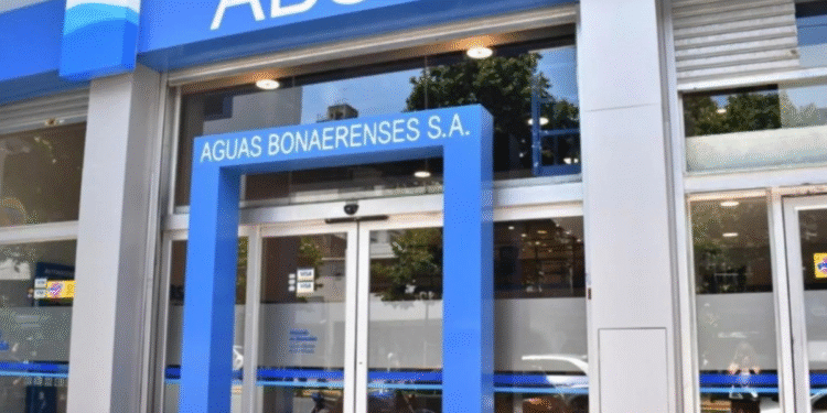 ABSA lanza plan de pago en cuotas sin interés para deudores del agua