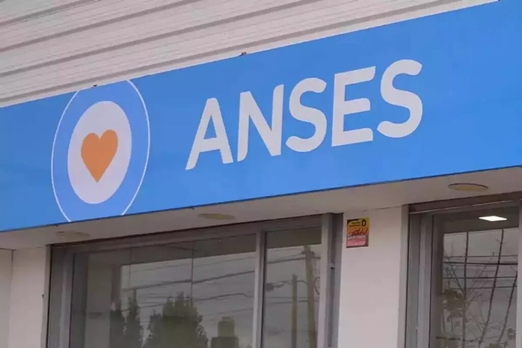 ANSES revela quiénes cobran prestaciones este 3 de junio y detalles sobre aumentos