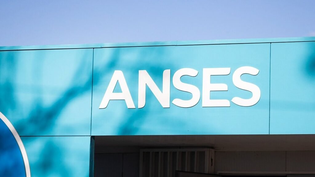 ANSES: ¿Quiénes podrán cobrar hasta $612.000 en junio de 2025?