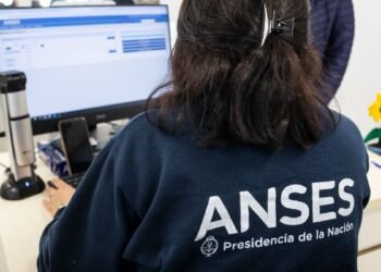 Cómo obtener la certificación negativa de ANSES desde la app y el sitio web