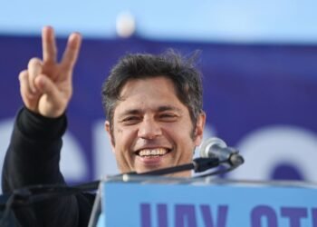 Kicillof llama a unidad bonaerense para enfrentar al ajuste de Milei