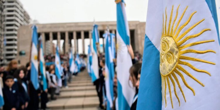 Más de 40 mil estudiantes participarán de la promesa a la bandera en Rosario