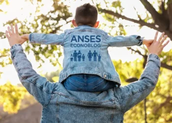 Aumenta la asignación por adopción: ¿cuánto se cobrará este julio?