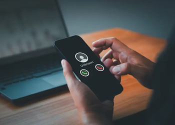 Ciberdelincuentes engañan a adultos mayores con falsas alertas de hackeo