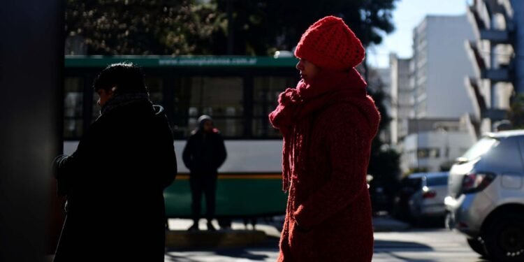 Nieve en Puán y Sierra de la Ventana marca inicio de ola de frío extremo