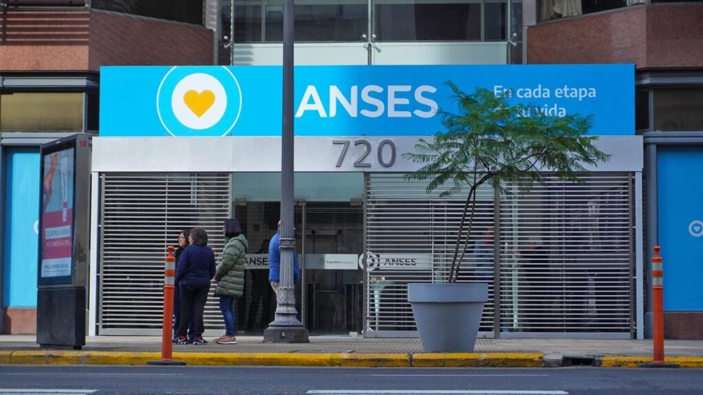 ¿Cómo cambiar el medio de cobro en ANSES sin salir de casa?