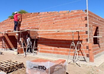 El gobierno provincial reactivará el plan de viviendas para familias bonaerenses