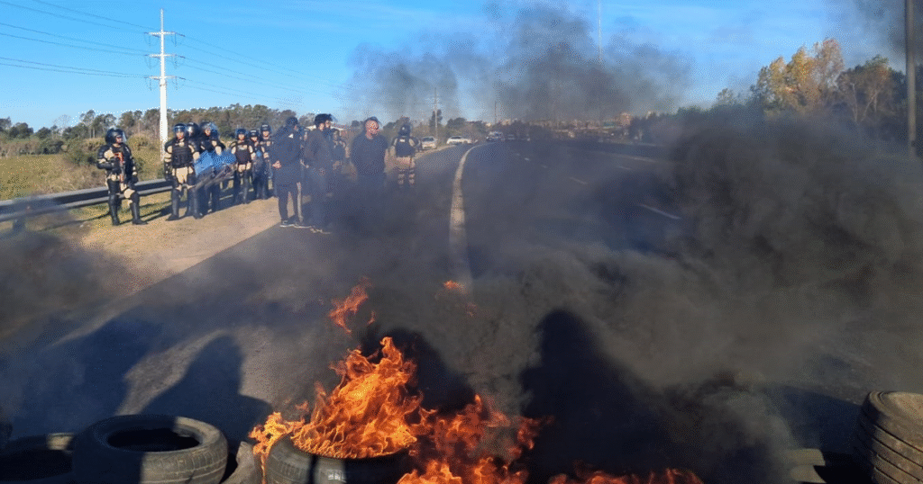 Corte en la Autopista La Plata-Buenos Aires afecta el tránsito en ambos sentidos