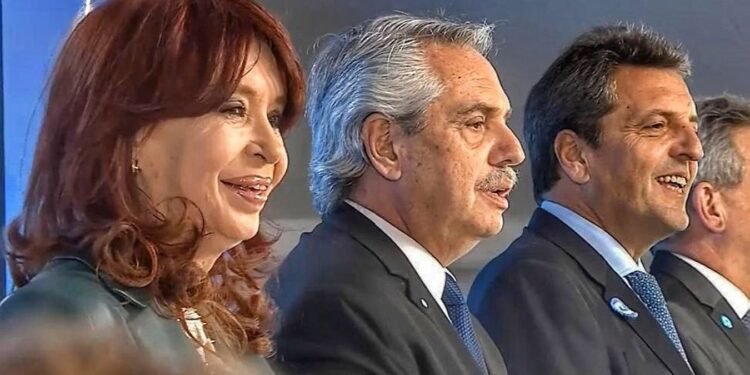 Presentan amparo para habilitar a Cristina Kirchner como candidata a legisladora
