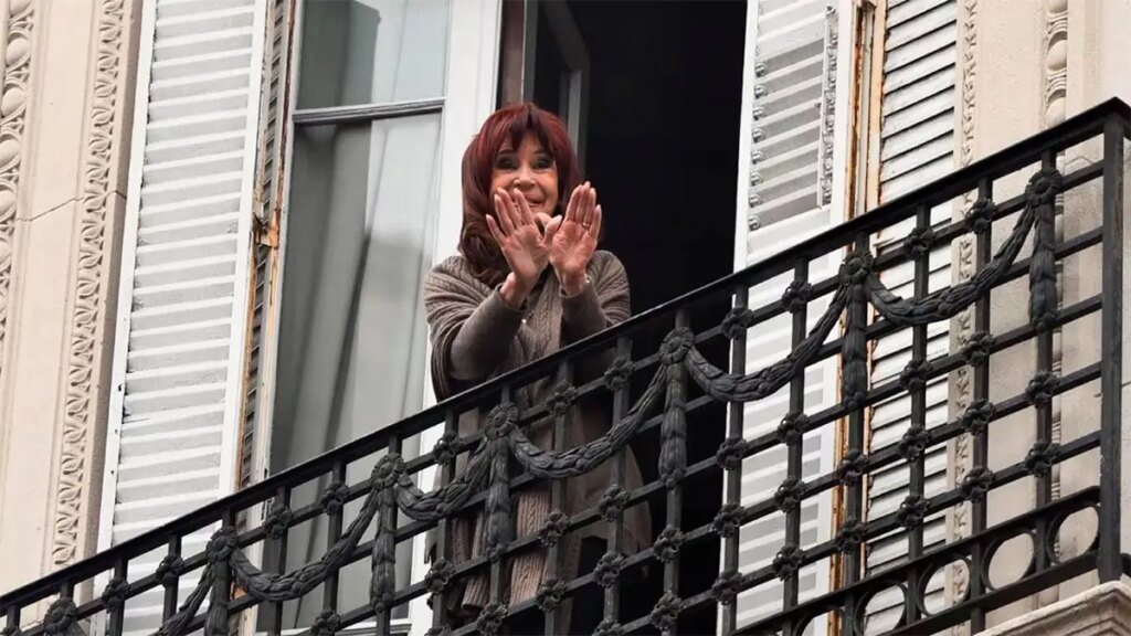 Cristina Kirchner: debate judicial tras masivas solicitudes de visitas