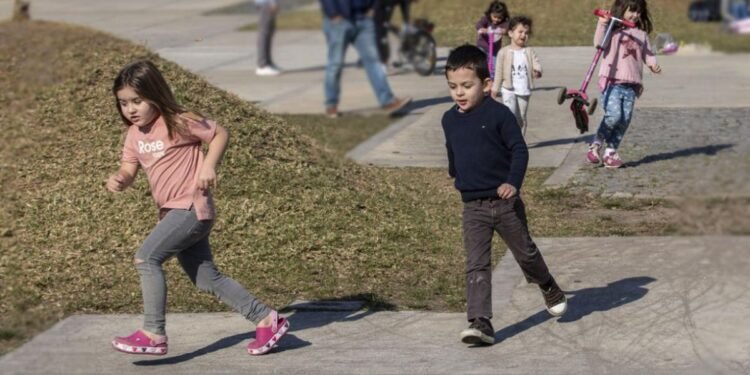 El Día de las Infancias se celebra el 10 de agosto por cambios electorales