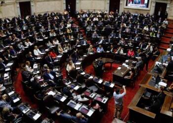 Diputados aprueba aumento del 7,2% en jubilaciones y eleva bono a $110.000