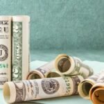 Dólar tarjeta alcanza los $1.566,50 en medio de leves bajas financieras