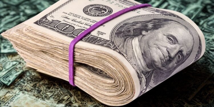 El dólar paralelo se recupera, pero acumula una caída de $ 195 desde abril